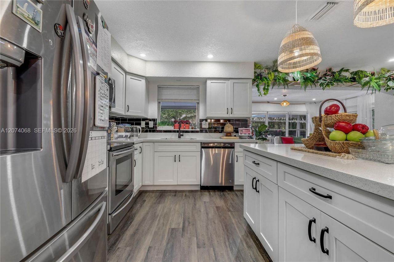 5712 Monroe St , Hollywood, FL 33023 Photo