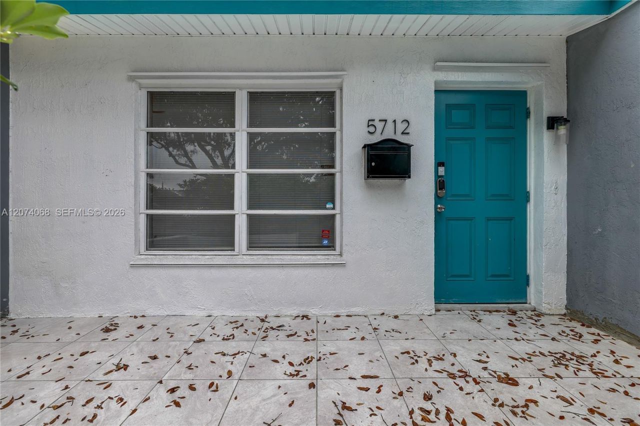 5712 Monroe St , Hollywood, FL 33023 Photo