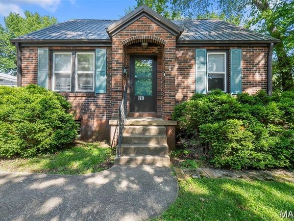 810 N Missouri Street , Cape Girardeau, MO 63701