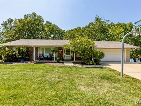 62 Pearl Drive , Hillsboro, MO 63050