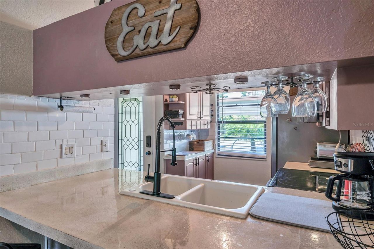 6421 Drexel Drive, Unit 4, Port Richey, FL 34668 Photo
