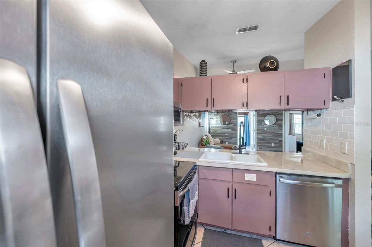 6421 Drexel Drive, Unit 4, Port Richey, FL 34668 Photo