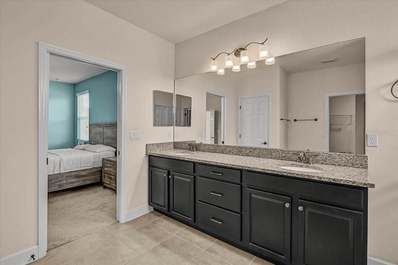 7536 Aguila Drive, Sarasota, FL 34240 Photo