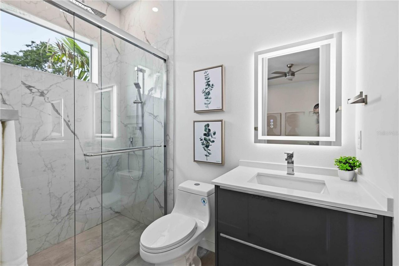 1671 Arlington Street, Sarasota, FL 34239 Photo