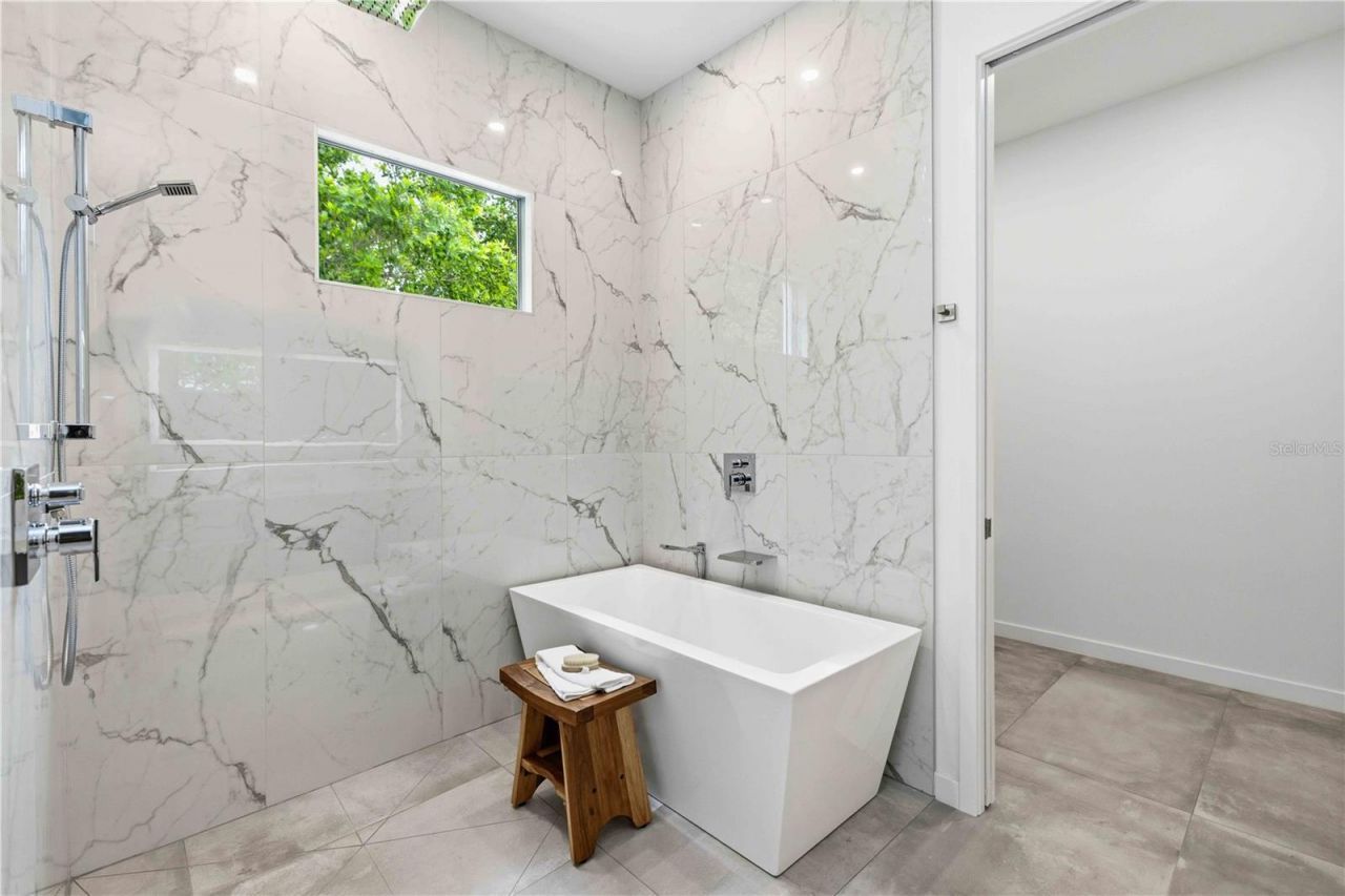 1671 Arlington Street, Sarasota, FL 34239 Photo