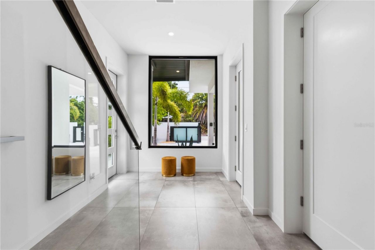 1671 Arlington Street, Sarasota, FL 34239 Photo