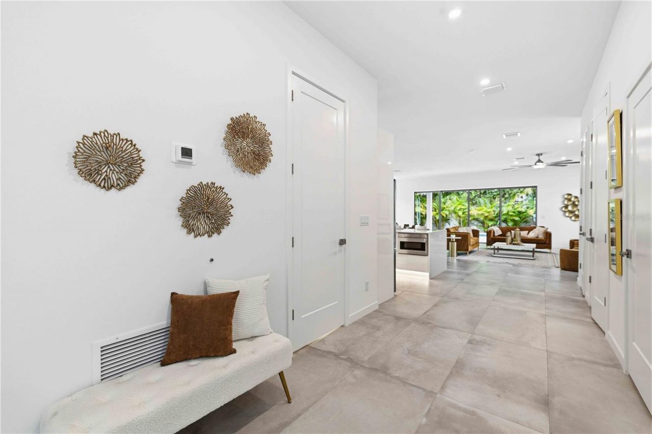1671 Arlington Street, Sarasota, FL 34239 Photo