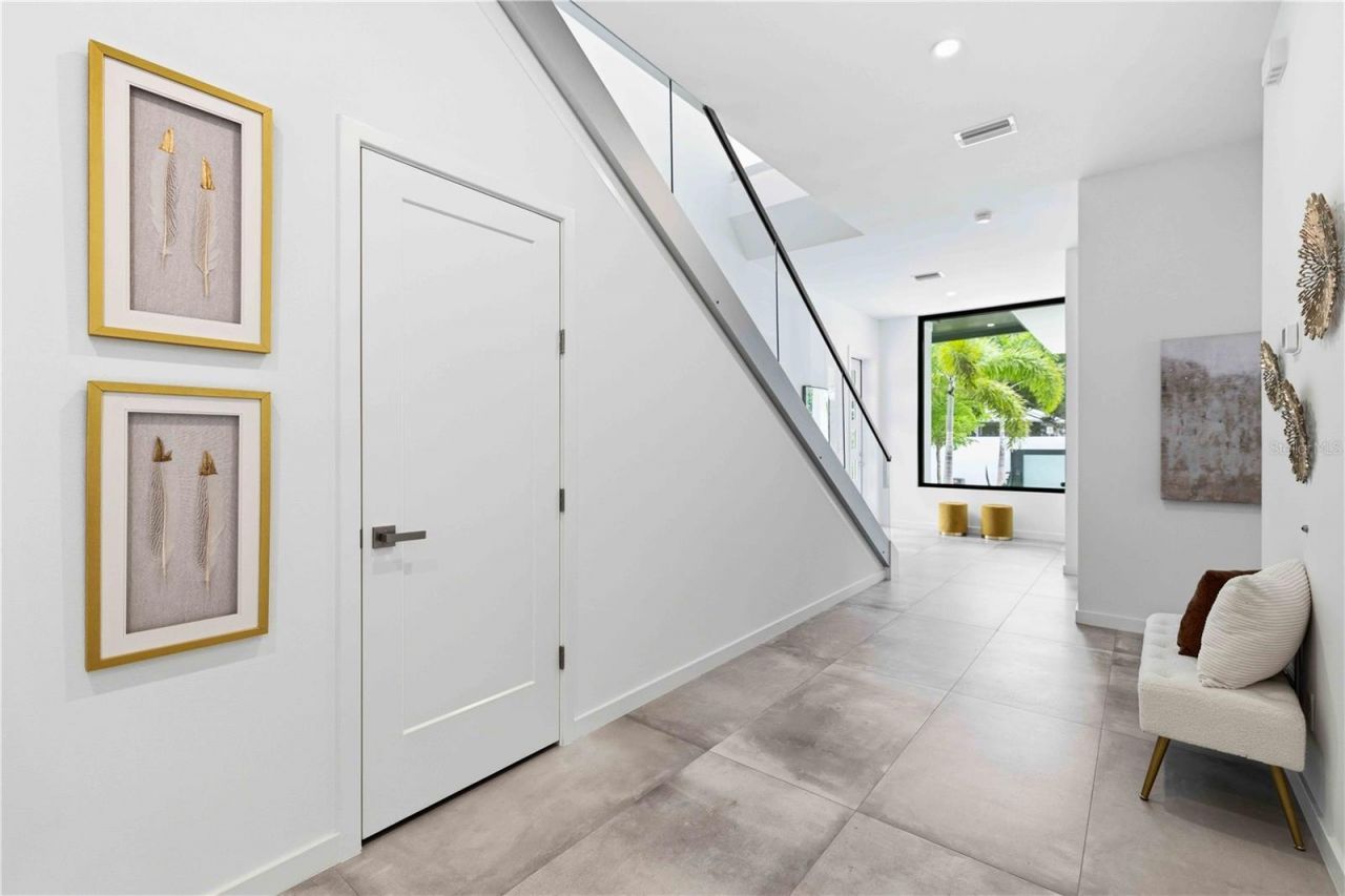 1671 Arlington Street, Sarasota, FL 34239 Photo