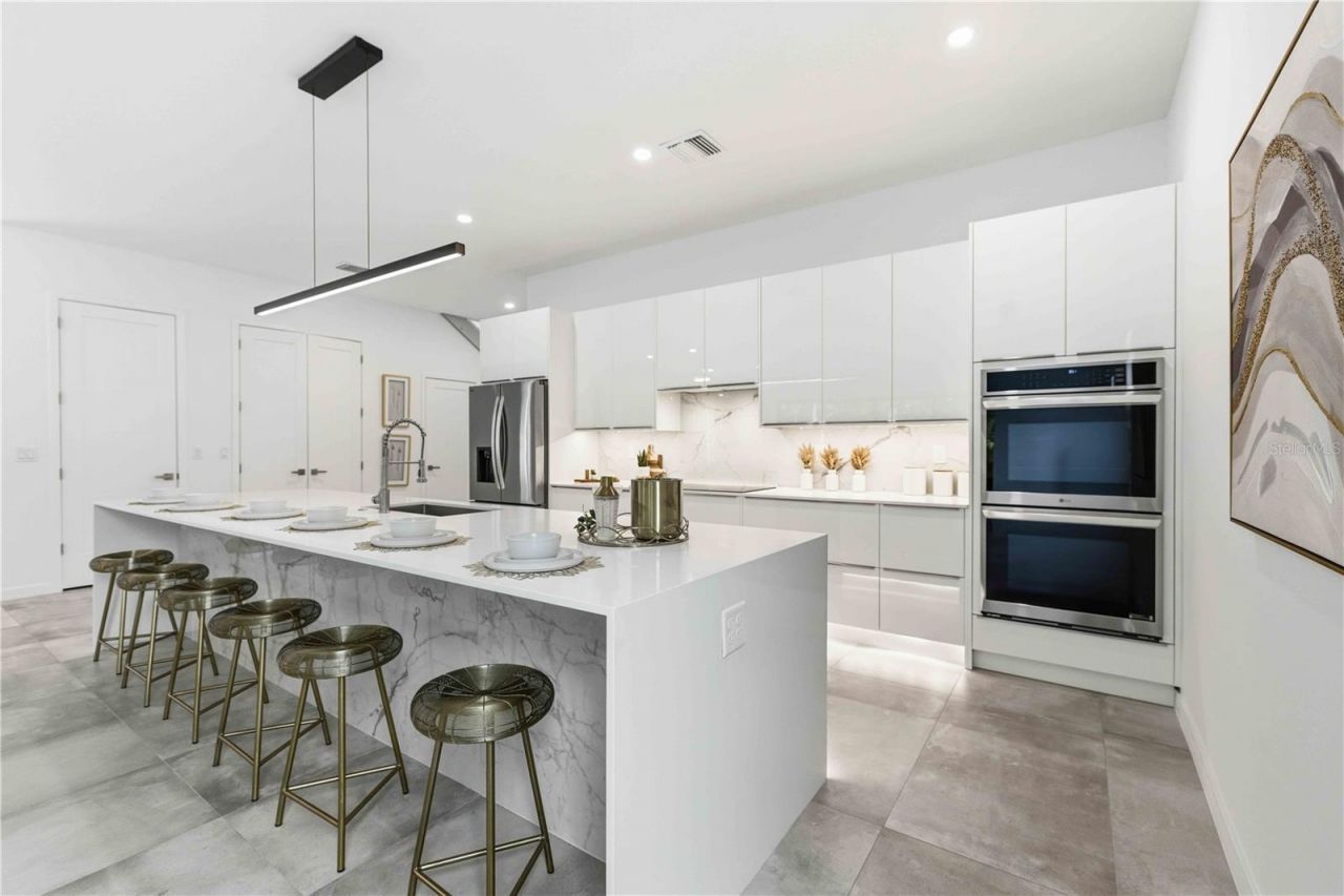 1671 Arlington Street, Sarasota, FL 34239 Photo