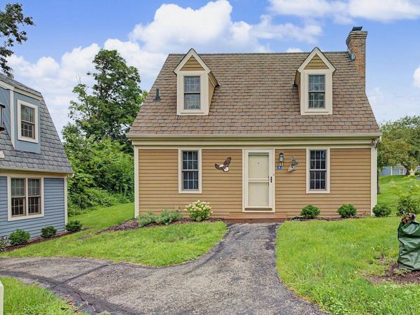 11 Settler Lane, GALENA, IL 61036