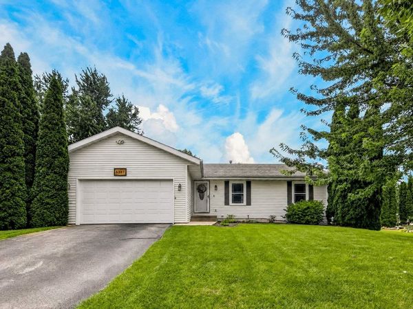 5387 Pocono Drive, LOVES PARK, IL 61111