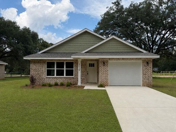 4010 Popcorn Rd, Milton, FL 32583