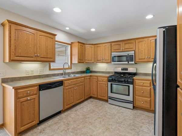 95 Hackberry Hill, Long Lake, MN 55356