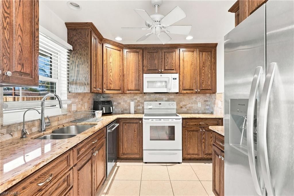 22 SW 13th Ter , Cape Coral, FL 33991 Photo