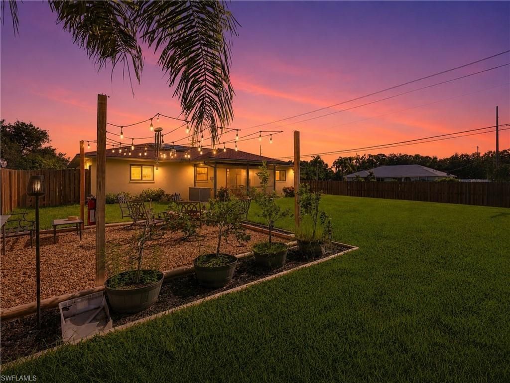 22 SW 13th Ter , Cape Coral, FL 33991 Photo