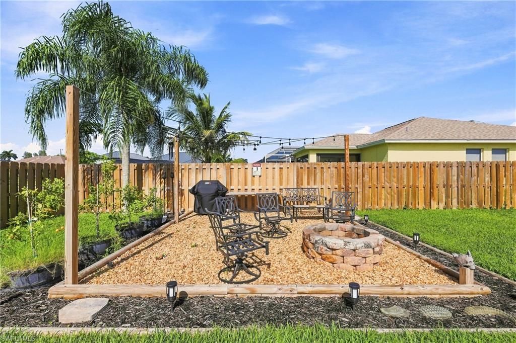 22 SW 13th Ter , Cape Coral, FL 33991 Photo