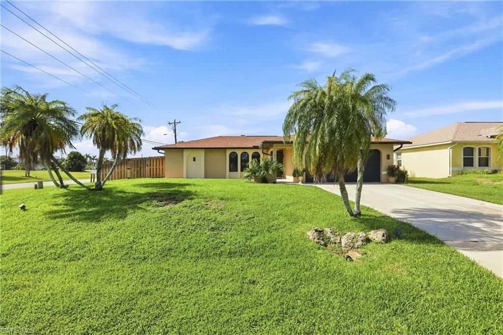 22 SW 13th Ter, Cape Coral, FL 33991 Photo
