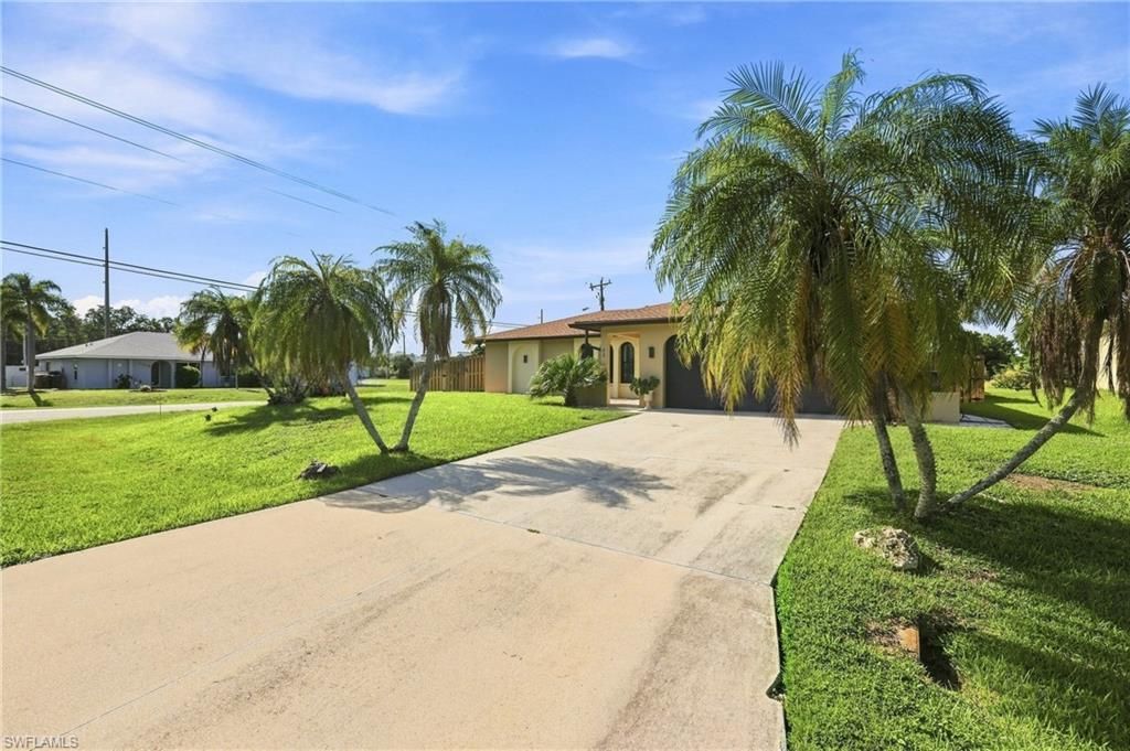 22 SW 13th Ter , Cape Coral, FL 33991 Photo