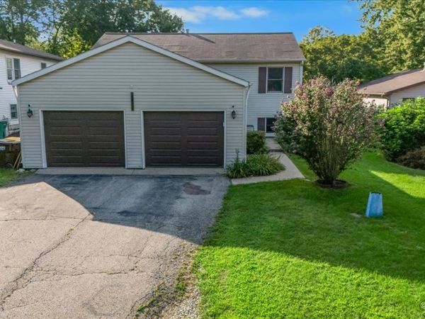 3815 Tulip Street , Crystal Lake, IL 60014