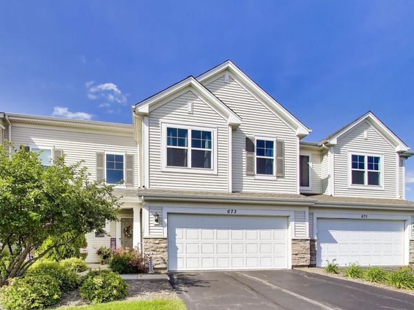 673 Anchorage Court , Pingree Grove, IL 60140