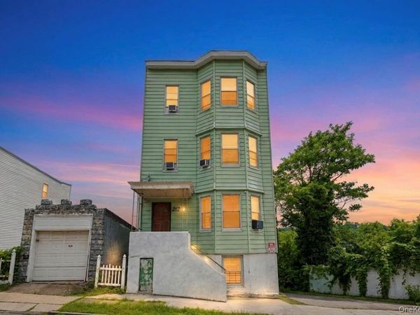 212 Edwards Place, Yonkers, NY 10703
