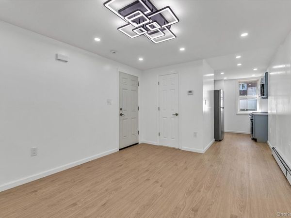 8222 Avenue J , Brooklyn, NY 11236