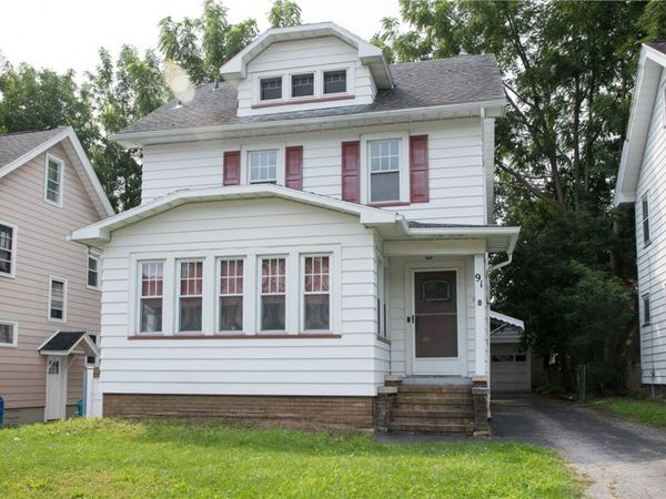 91 Culver Pkwy , Rochester, NY 14609