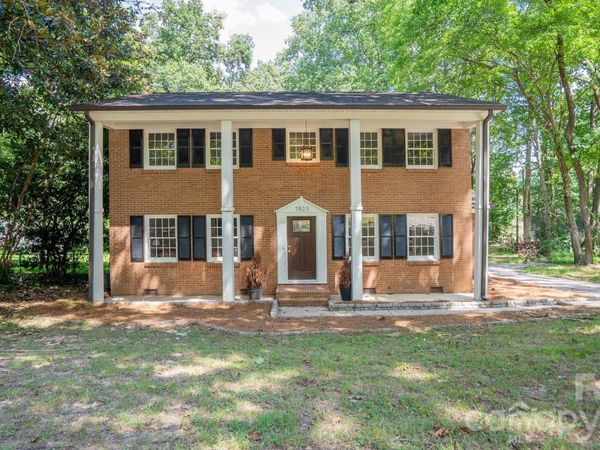7823 Elwood Drive, Charlotte, NC 28227