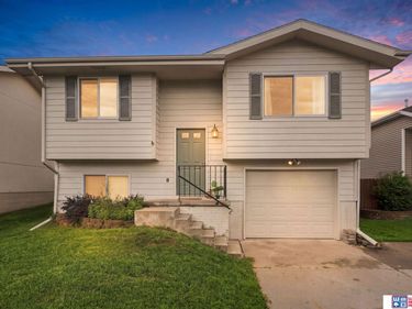 1611 SW Jordan Street, Lincoln, NE 68522