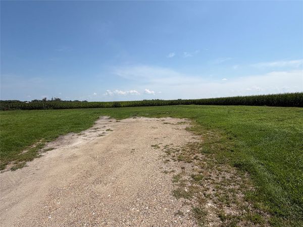 20th Avenue, Van Horne, IA 52346