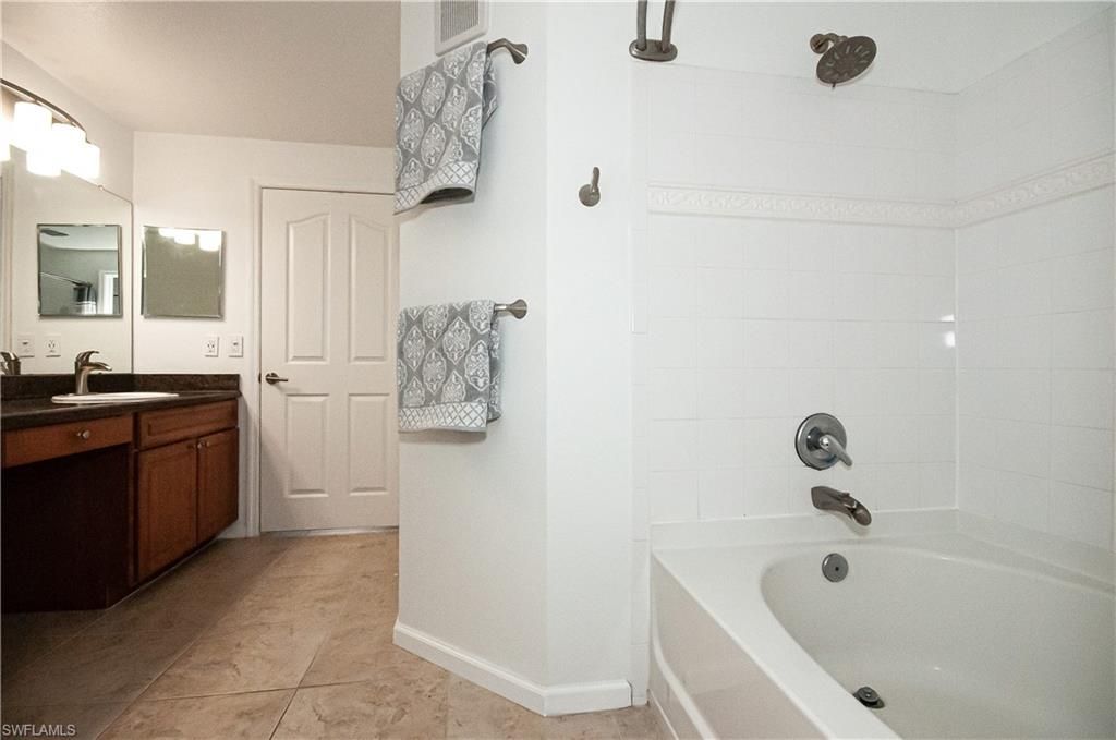 12980 Positano Cir, Unit 202, Naples, FL 34105 Photo