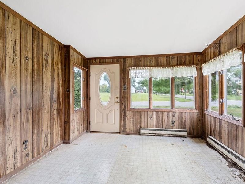 703 Grove Avenue , Galion, OH 44833 Photo 3