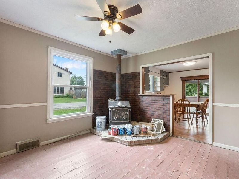 703 Grove Avenue , Galion, OH 44833 Photo 7