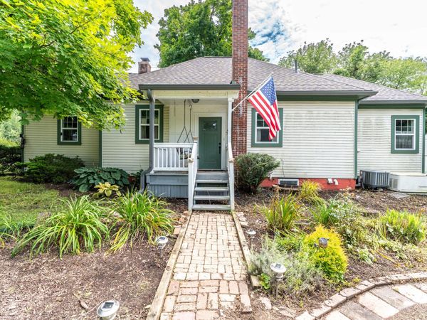 6076 Africa Road , Galena, OH 43021