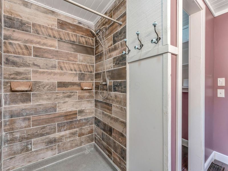 6076 Africa Road , Galena, OH 43021 Photo 34