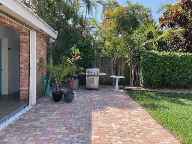 234 Hibiscus Avenue, Unit 370, Lauderdale by the Sea, FL 33308 Photo