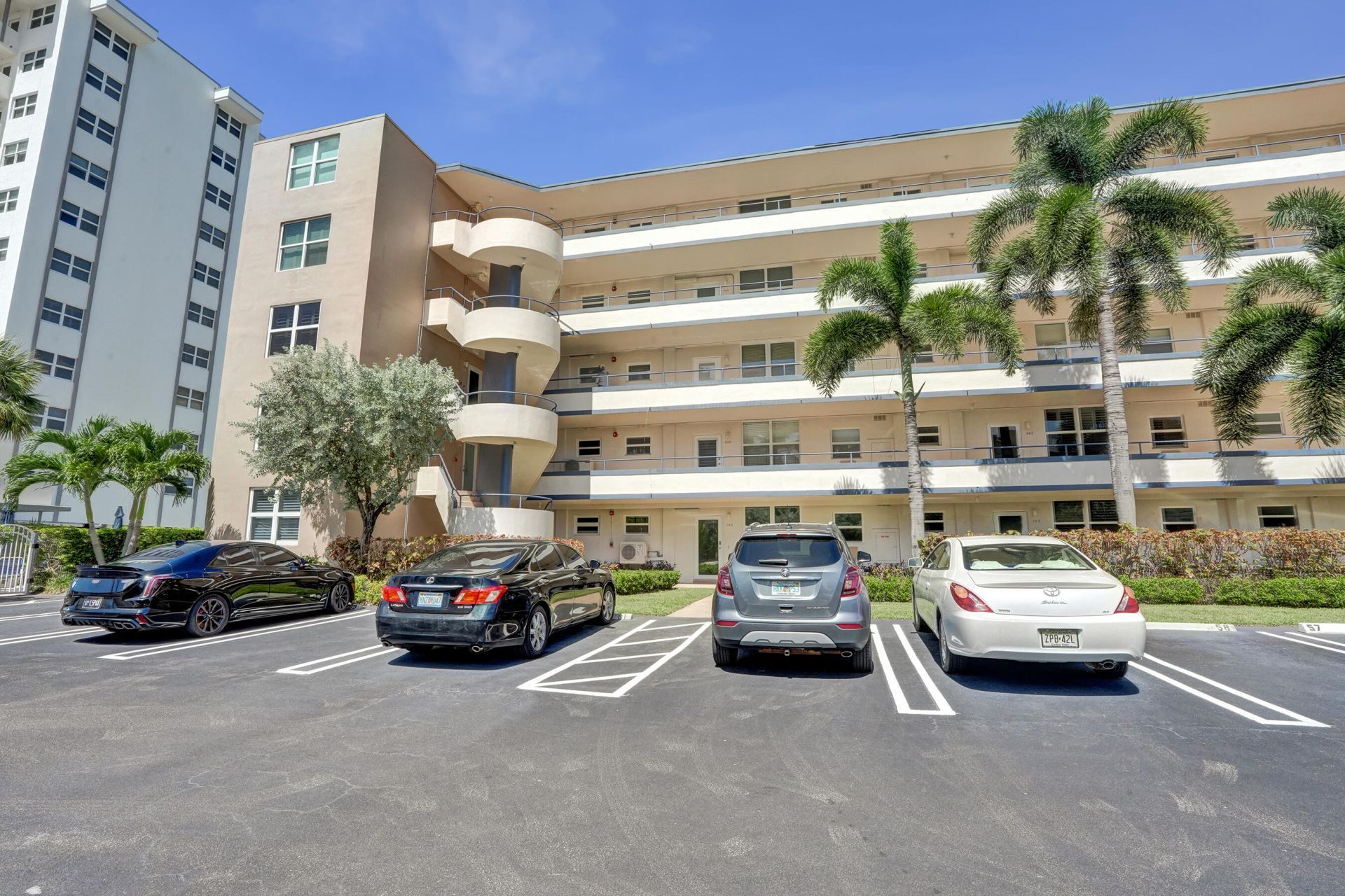 401 N Riverside Drive, Unit 201, Pompano Beach, FL 33062 Photo