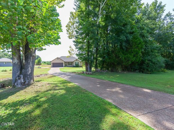 110 Fieldcrest Cove , Henderson, TN 38340