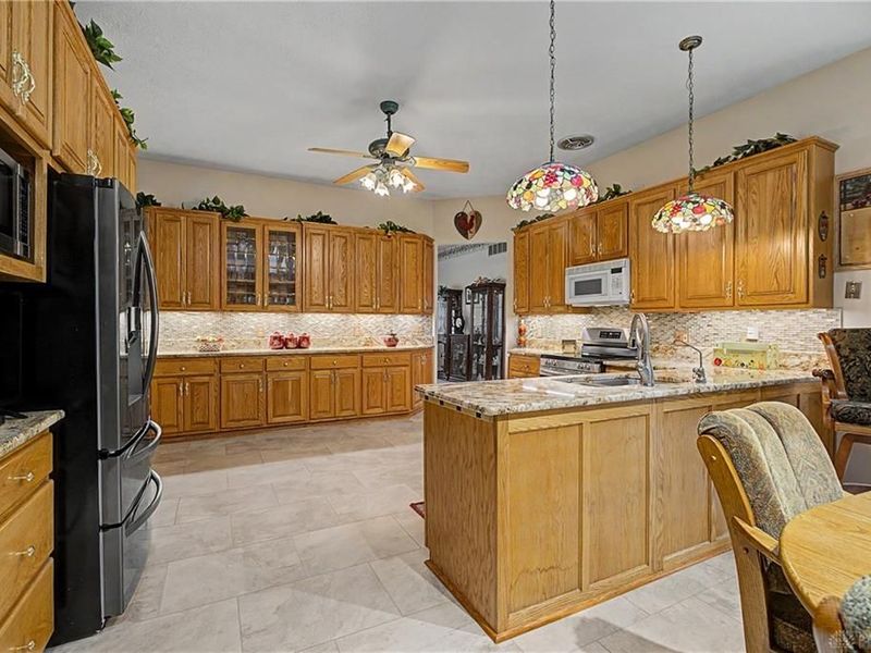 3845 W Eva Circle, Springfield, OH 45504 Photo 16