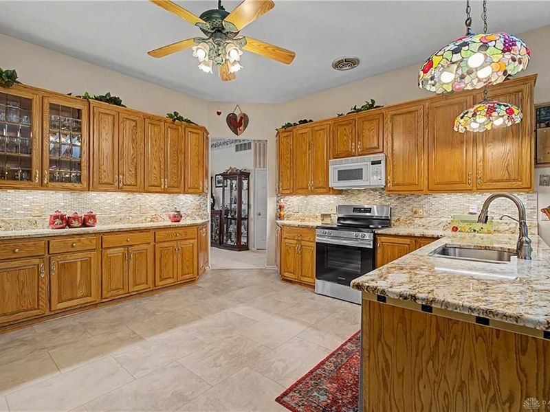 3845 W Eva Circle, Springfield, OH 45504 Photo 17