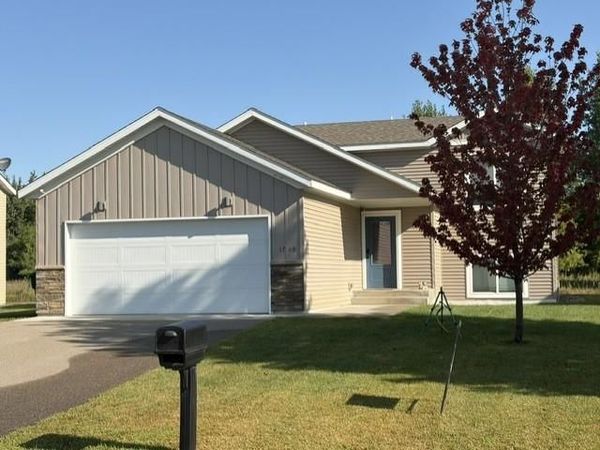 1709 Maple Leaf Lane, Litchfield, MN 55355