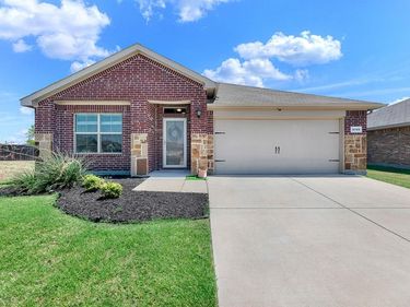 9705 Snowbell Lane, Fort Worth, TX 76036