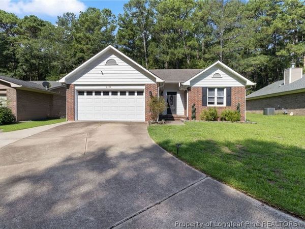 2344 Spindle Tree Drive, Fayetteville, NC 28304