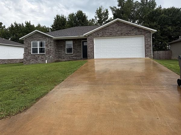 108 Formon Drive , Paragould, AR 72450