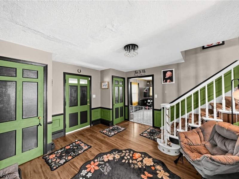 222 E Howard Street , Willard, OH 44890 Photo 11