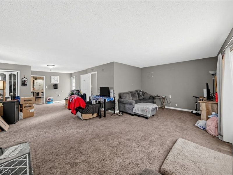 222 E Howard Street , Willard, OH 44890 Photo 14
