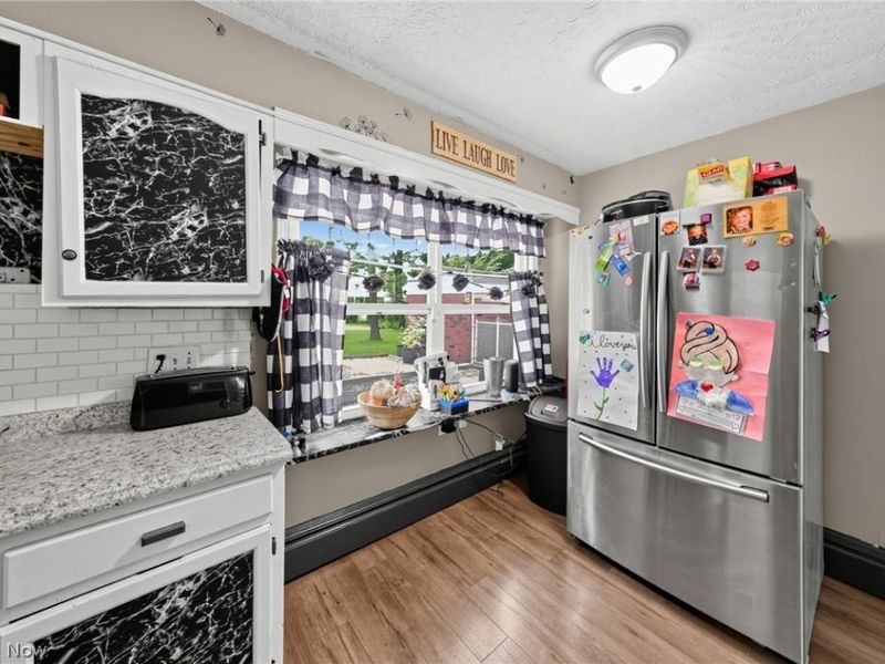 222 E Howard Street , Willard, OH 44890 Photo 17