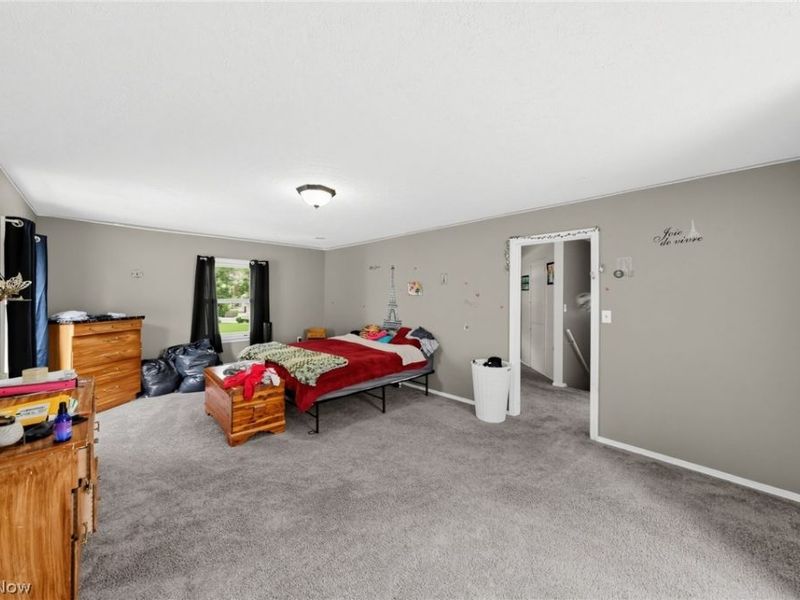 222 E Howard Street , Willard, OH 44890 Photo 29