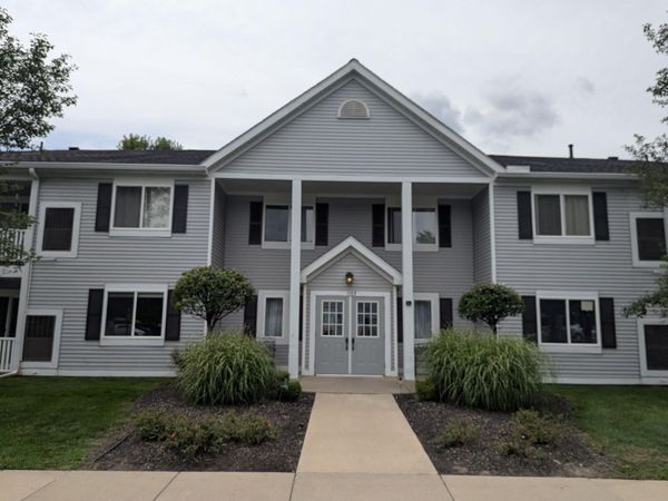 1155 S Lake, Unit 45, Novi, MI 48377