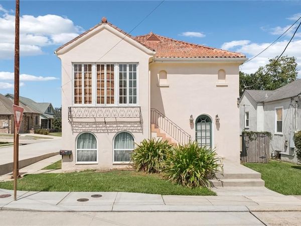 5520 CANAL Boulevard, New Orleans, LA 70124